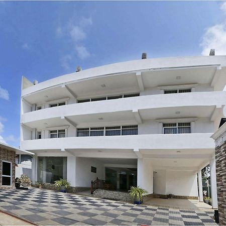 Ronaka Airport Transit Hotel كاتوناياكى المظهر الخارجي الصورة