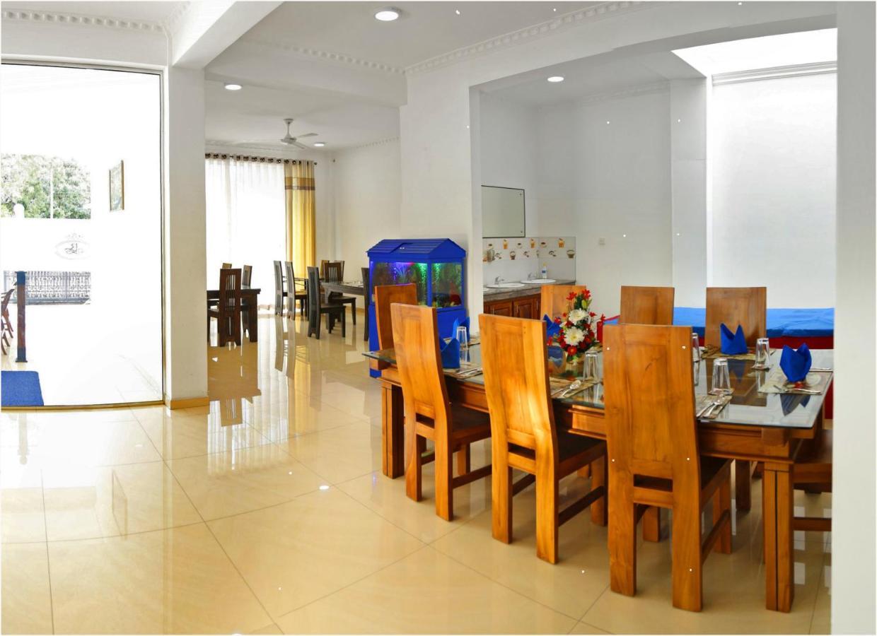 Ronaka Airport Transit Hotel كاتوناياكى المظهر الخارجي الصورة
