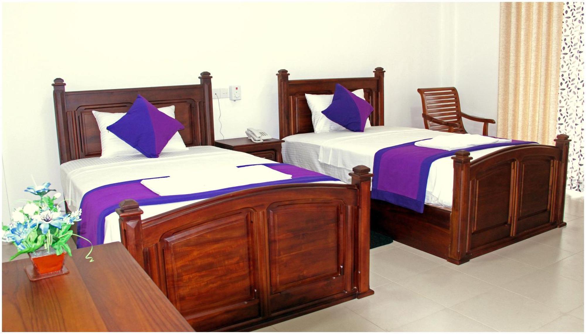 Ronaka Airport Transit Hotel كاتوناياكى المظهر الخارجي الصورة