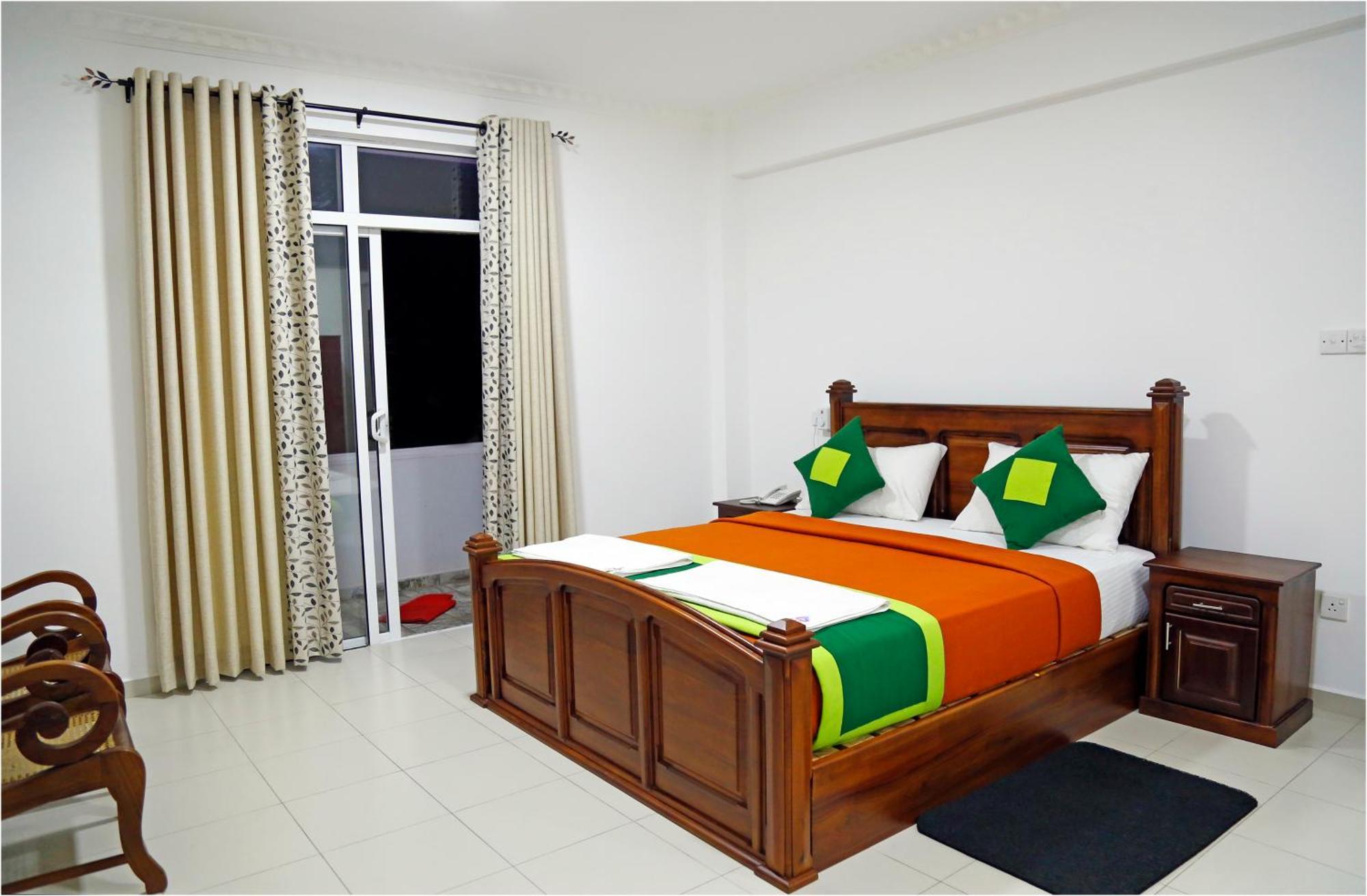Ronaka Airport Transit Hotel كاتوناياكى المظهر الخارجي الصورة