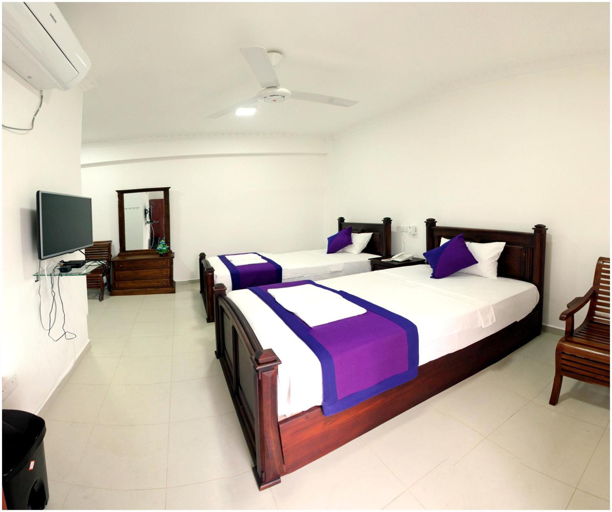 Ronaka Airport Transit Hotel كاتوناياكى المظهر الخارجي الصورة